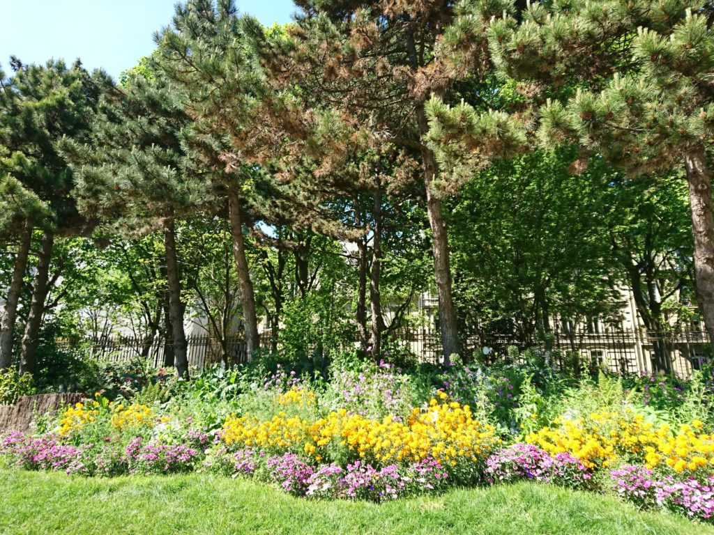 パリの春、モンソー公園